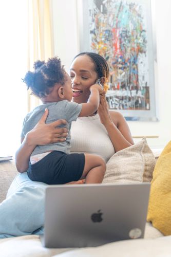 maman et entrepreneure